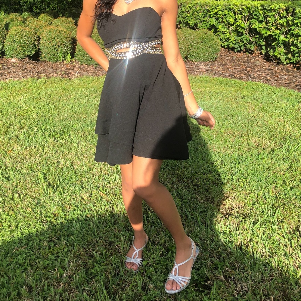 Black sleeveless jeweled cocktail dress